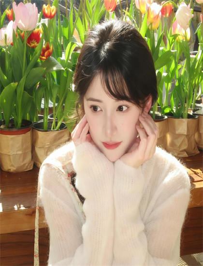 双语字幕：《暗物质2007》国内外版本比较：文化差异与改编特点